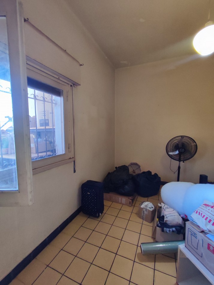VIVIENDA CENTRICA CON LOTE DE 588M2