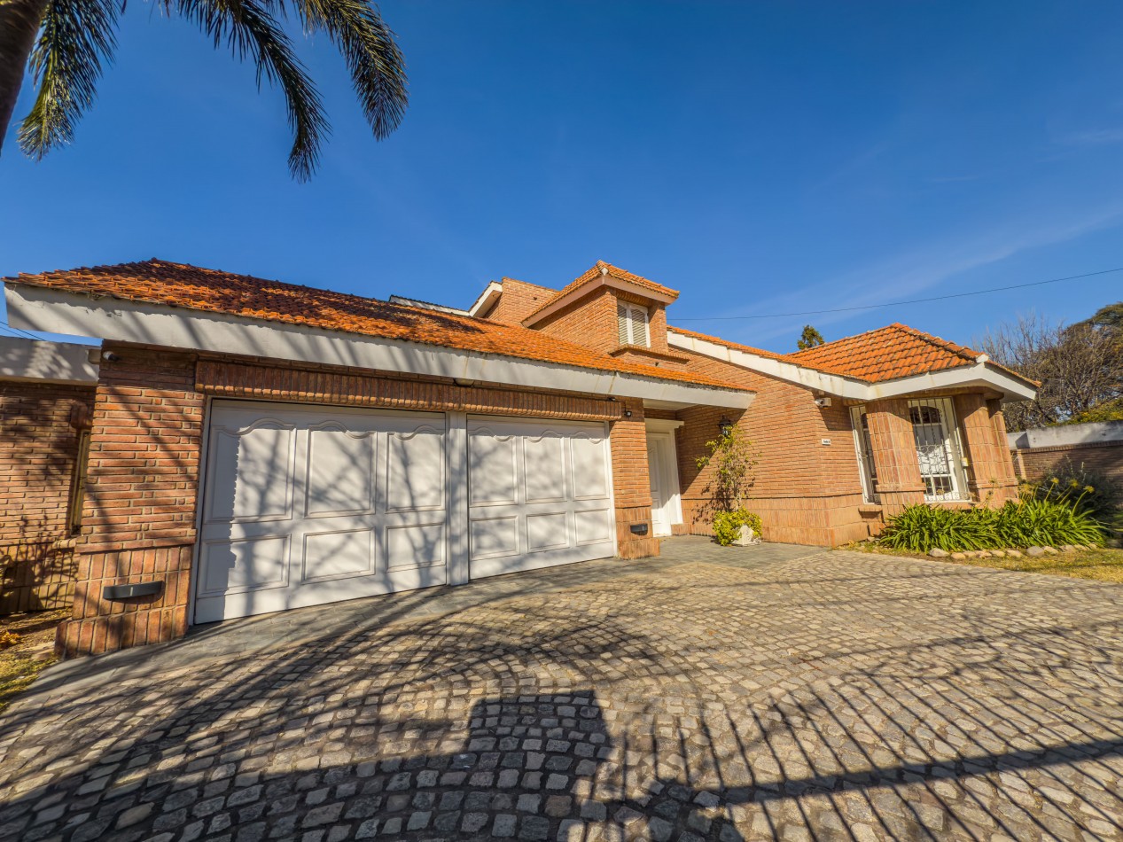 IMPONENTE CASA EN VENTA