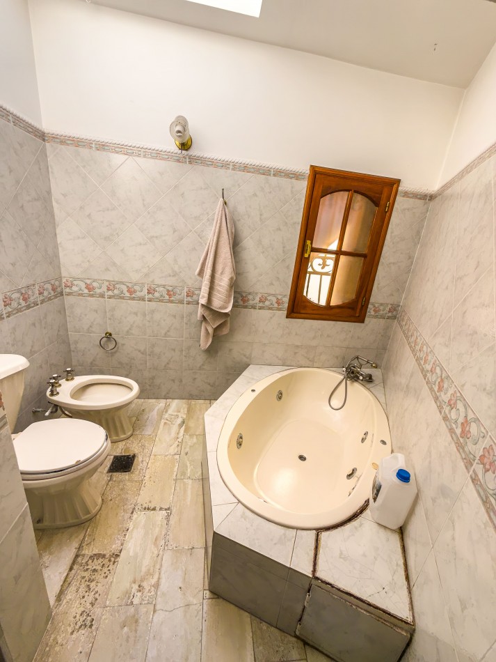 IMPONENTE CASA EN VENTA