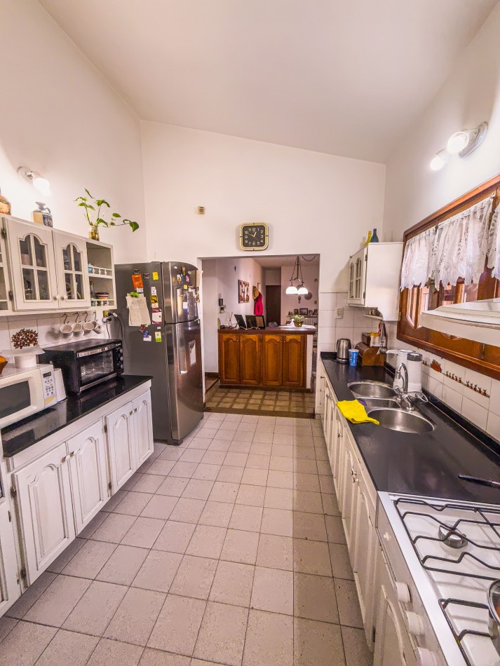 IMPONENTE CASA EN VENTA