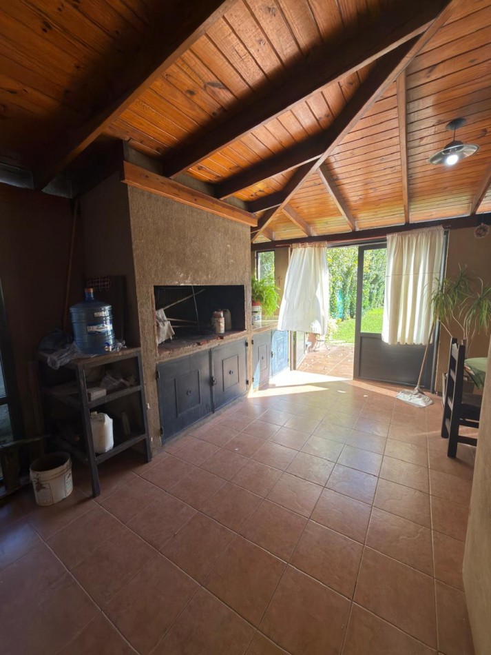 HERMOSA CASA CON PILETA EN B° PINARES