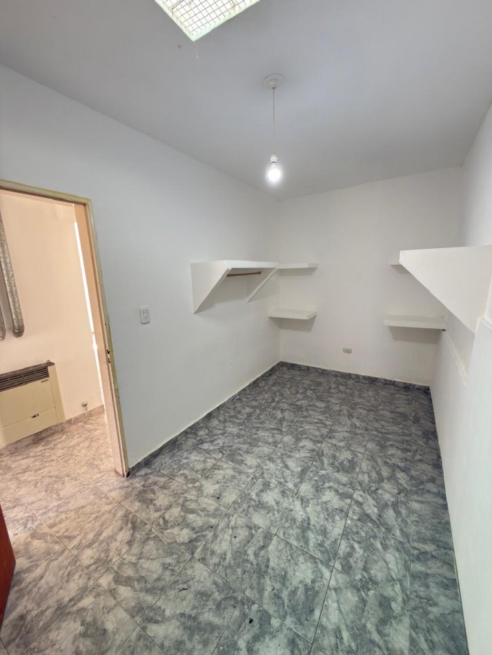 ALQUILER CASA AV. DEAN FUNES 55 DE UN DORM P/ DOS PERSONAS. 