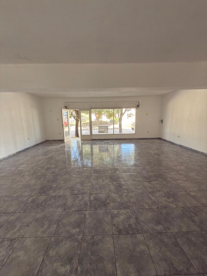 LOCAL EN ALQUILER EN CALLE BARROS PAZOS 47 ALMAFUERTE 