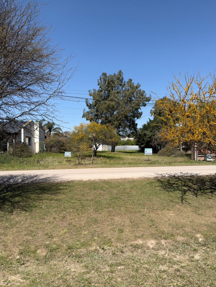 LOTES FRENTE COMPLEJO PLAYA CHIC- LAGO PIEDRAS MORAS