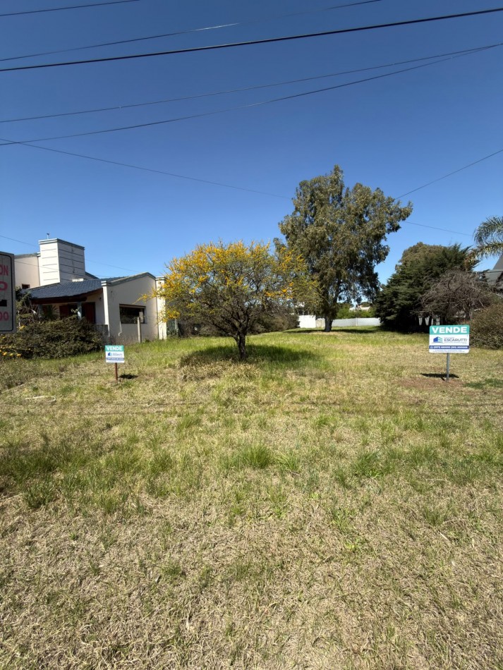 LOTES FRENTE COMPLEJO PLAYA CHIC- LAGO PIEDRAS MORAS