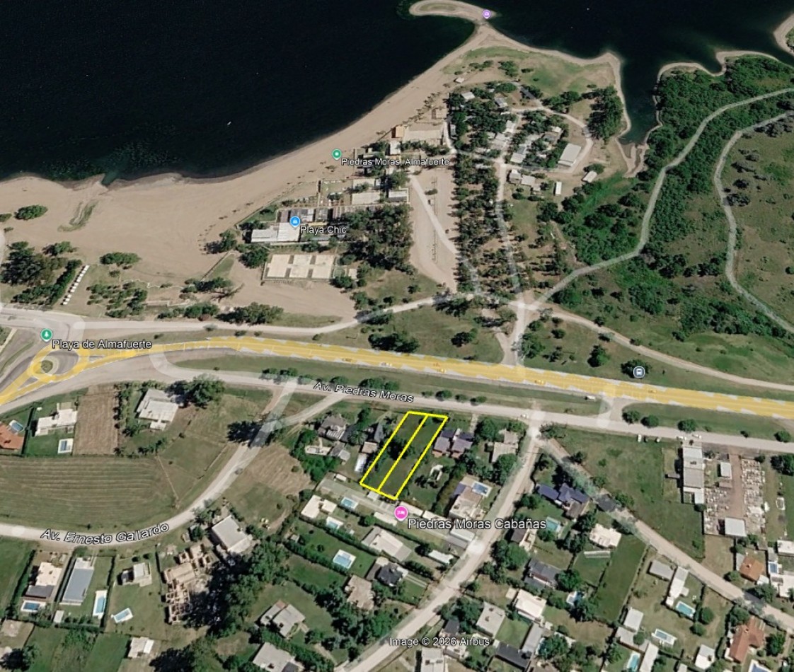 LOTES FRENTE COMPLEJO PLAYA CHIC- LAGO PIEDRAS MORAS
