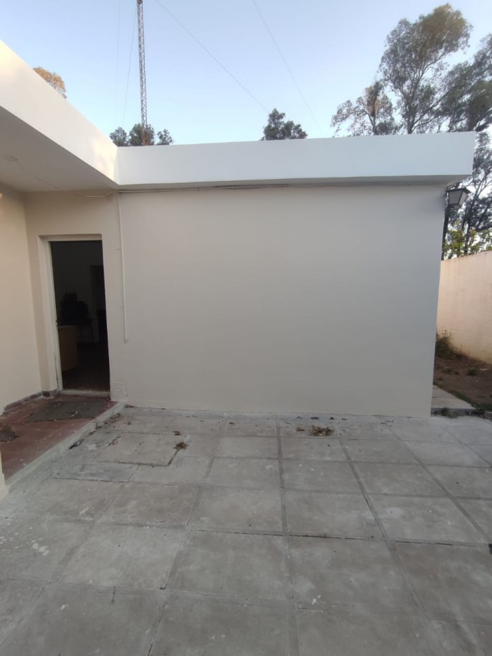 ALQUILER CASA EN CALLE ESTADOS UNIDOS N° 68, ALMAFUERTE.