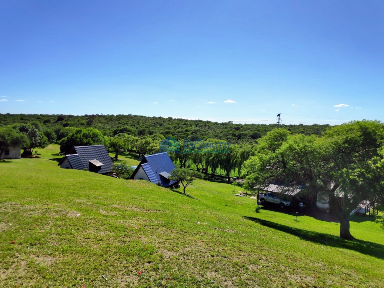 EXCELENTE CAMPO de 54 HAS. S/ COSTA DE ARROYO C/ TRES CABAÑAS A 20 MINUTOS DE ALMAFUERTE. 