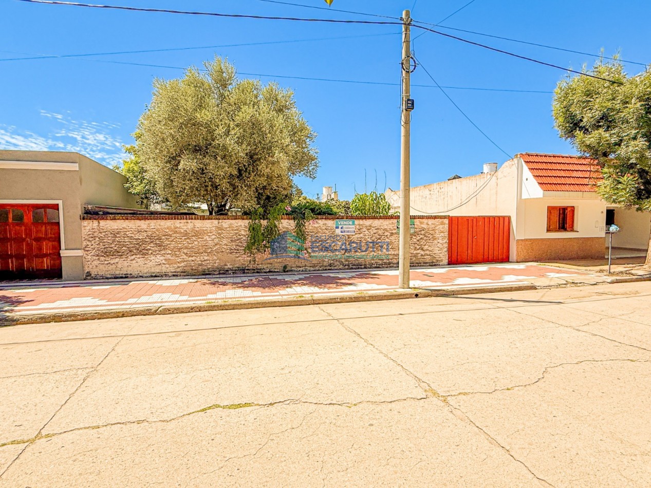 CASA CENTRICA TRES DORM+ DEPTO. MONOAMB. LOTE CON DOBLE SALIDA
