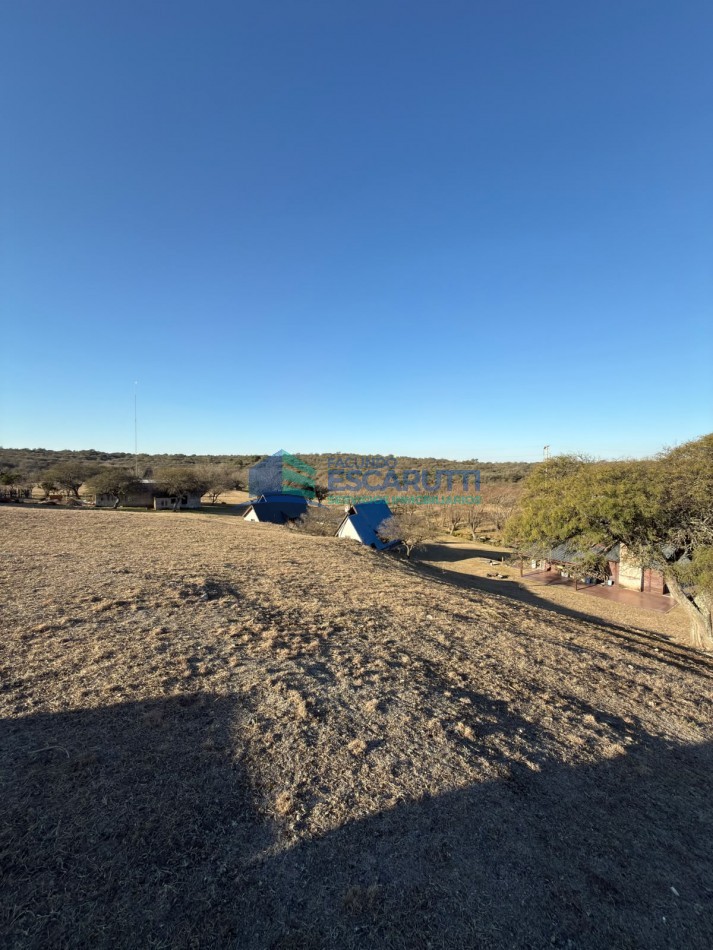 EXCELENTE CAMPO de 54 HAS. S/ COSTA DE ARROYO C/ TRES CABAÑAS A 20 MINUTOS DE ALMAFUERTE. 