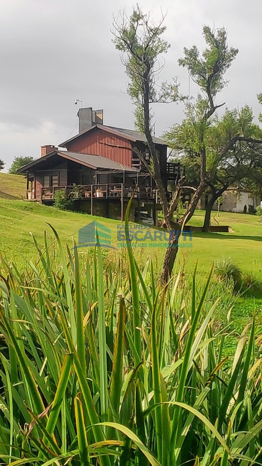 EXCELENTE CAMPO de 54 HAS. S/ COSTA DE ARROYO C/ TRES CABAÑAS A 20 MINUTOS DE ALMAFUERTE. 