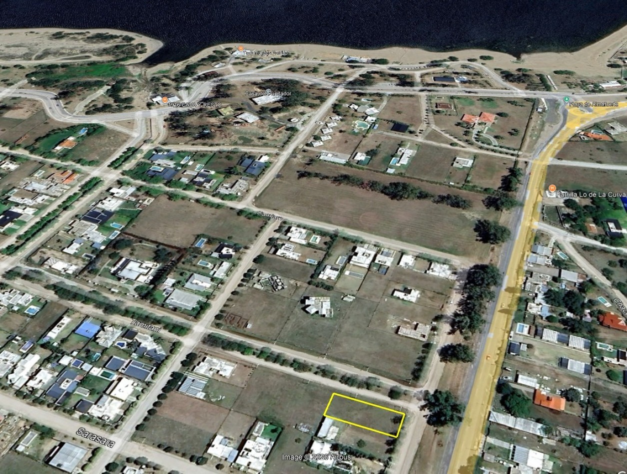 TIERRAS DEL FUNDADOR LOTE ESQUINA A TRES CUADRAS PLAYAS CHIC