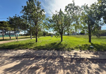 LOTE ESQUINA 578 M2 A 3 CUADRAS LAGO
